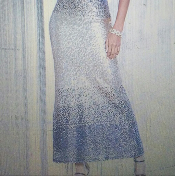 Venus -Sequin Ombre Long Skirt - Picture 4 of 4